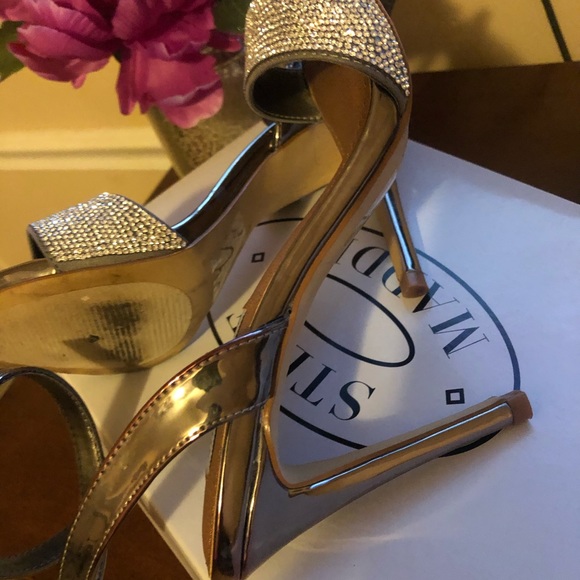 Steve Madden Strappy Sandle with Rhinestones. - Picture 5 of 7